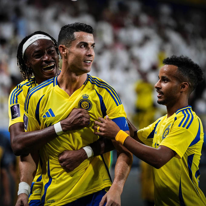 Ronaldo ghi bàn giúp Al Nassr vượt khó ở AFC Champions League.